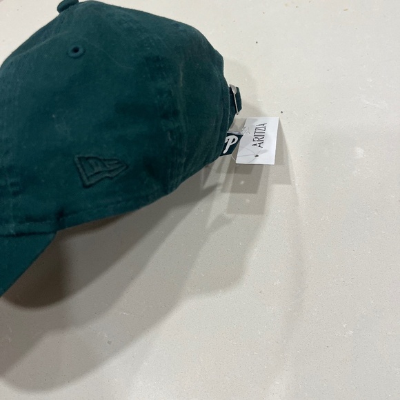 Philadelphia Phillies 9TWENTY Hat | Aritzia - Picture 3 of 7